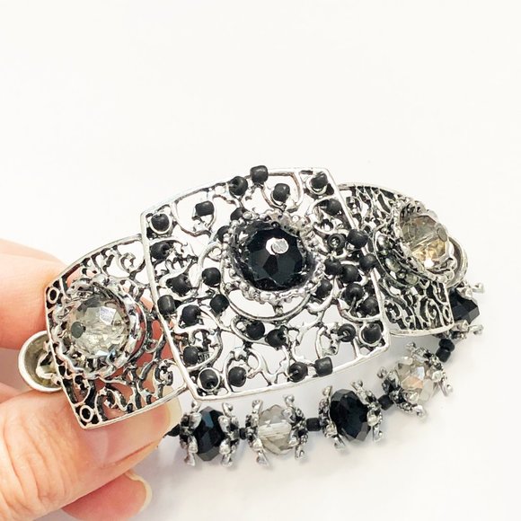 Black & White Skieflower Silver Bracelet - Picture 4 of 5